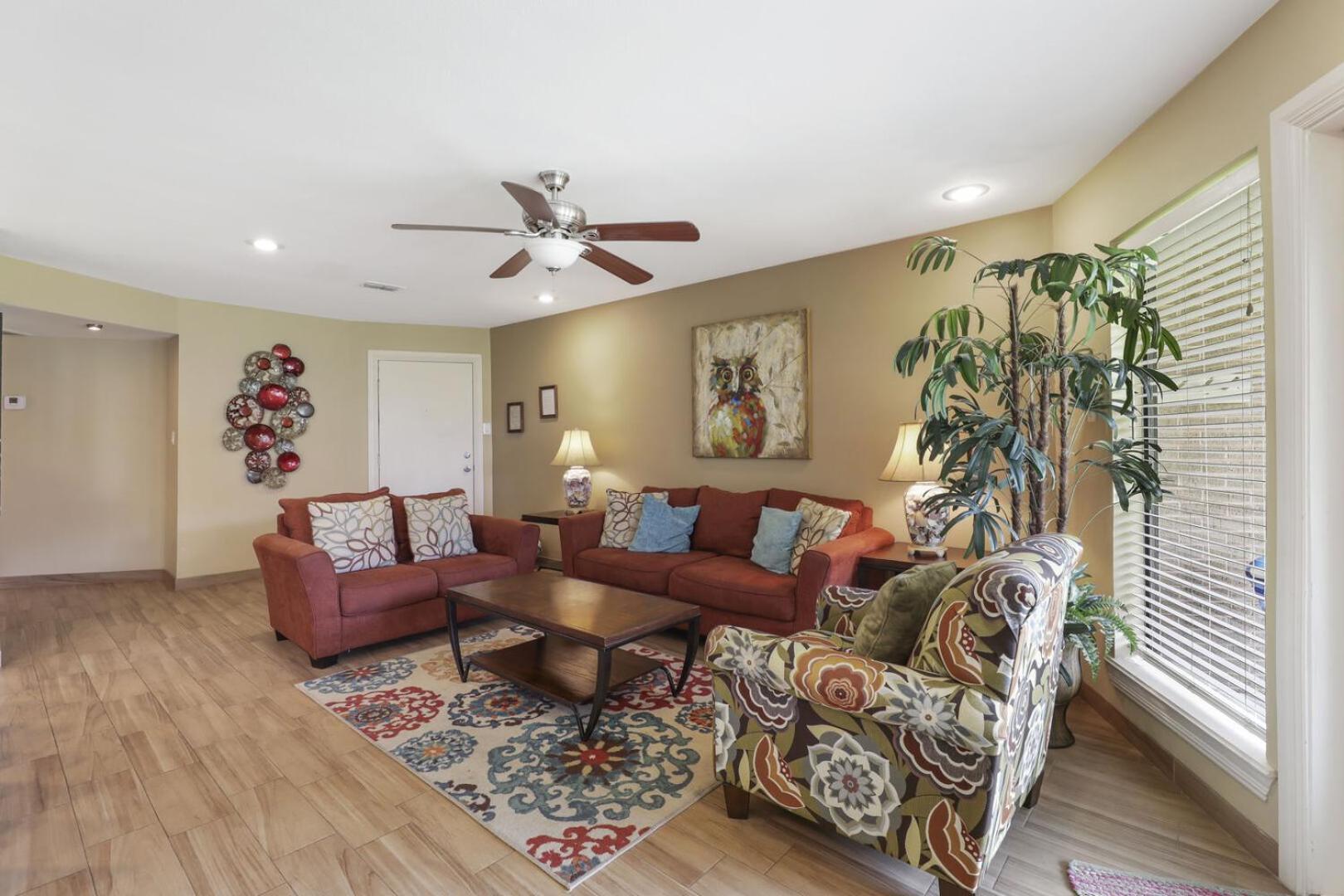Ground Floor Beachfront Beauty! Steps To The Beach And Pool South Padre Island Room photo